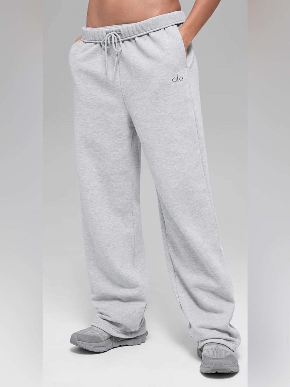 NWT ALO Accolade Straight Leg Sweatpant